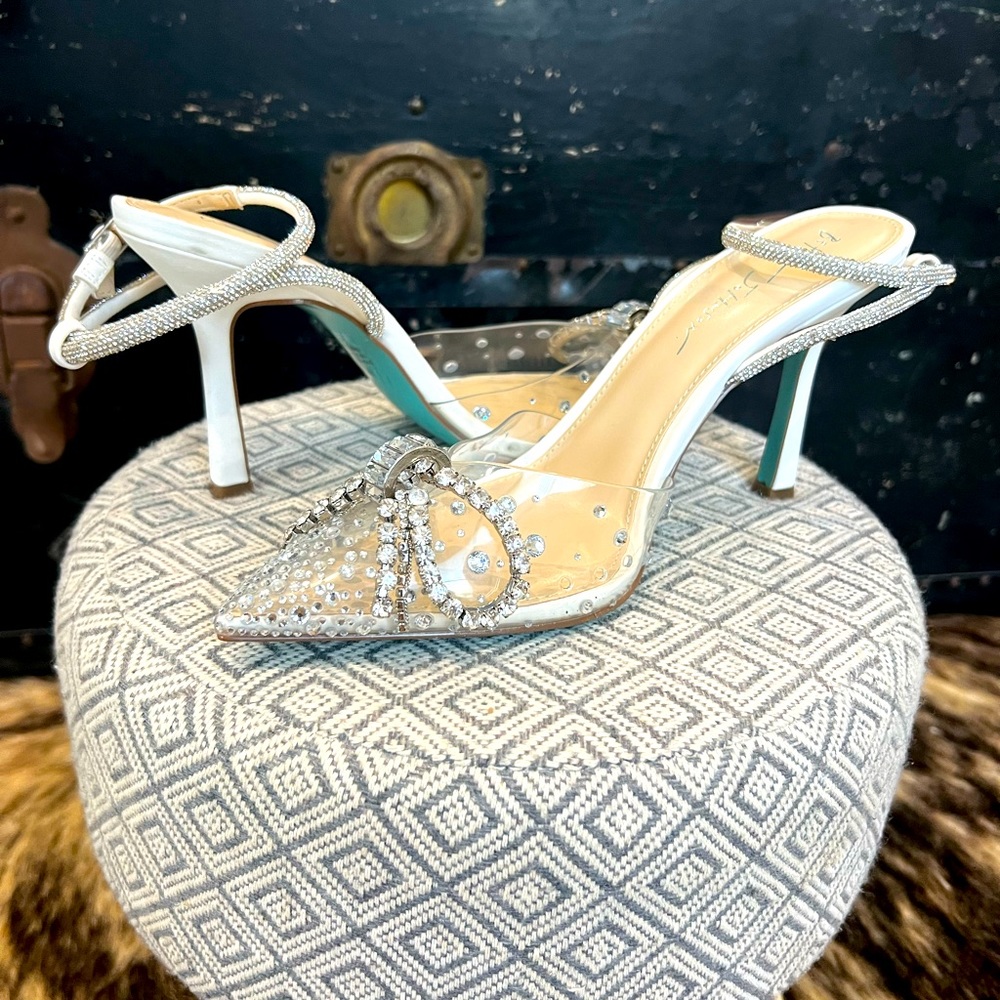 Betsy Johnson Blue Drea heels NEW
